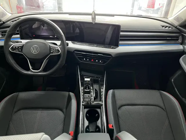 Volkswagen Lamando — Фото автомобиля 9