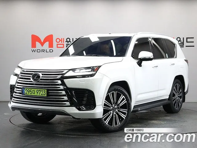 Фотография автомобиля — Lexus LX 4th Gen