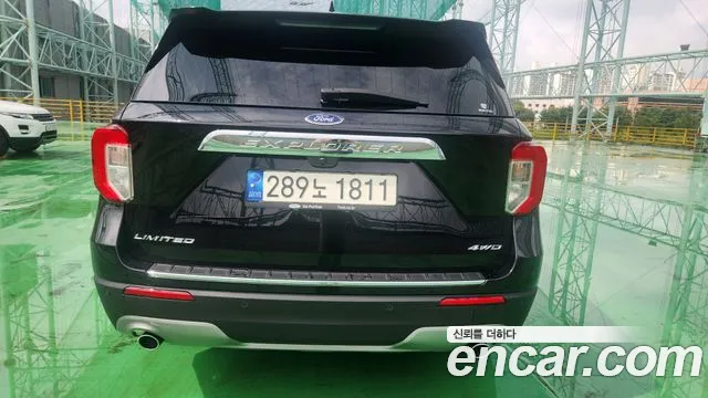 Ford Explorer 6th Gen — Фото автомобиля 4