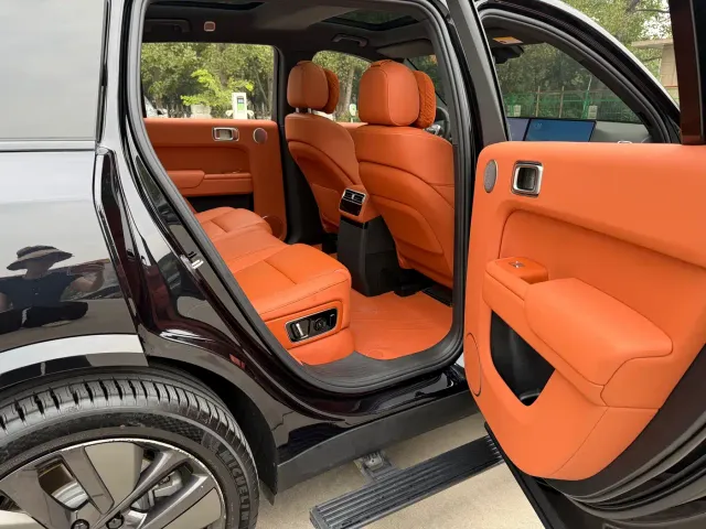 Li Auto L7 — Фото автомобиля 14