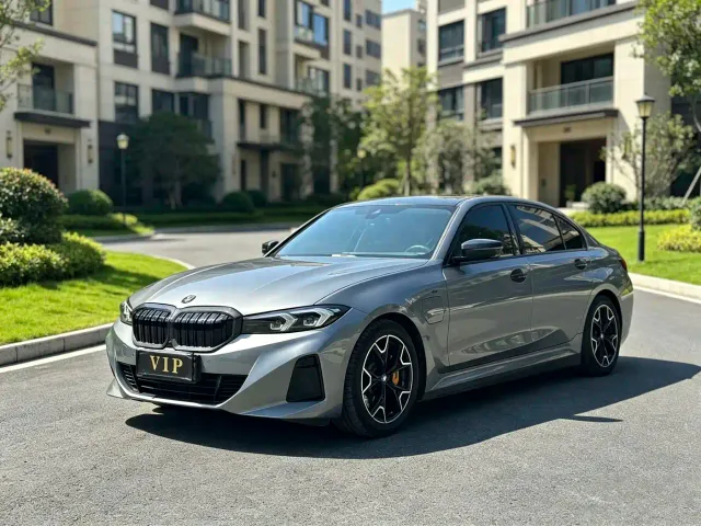 Фотография автомобиля — BMW i3