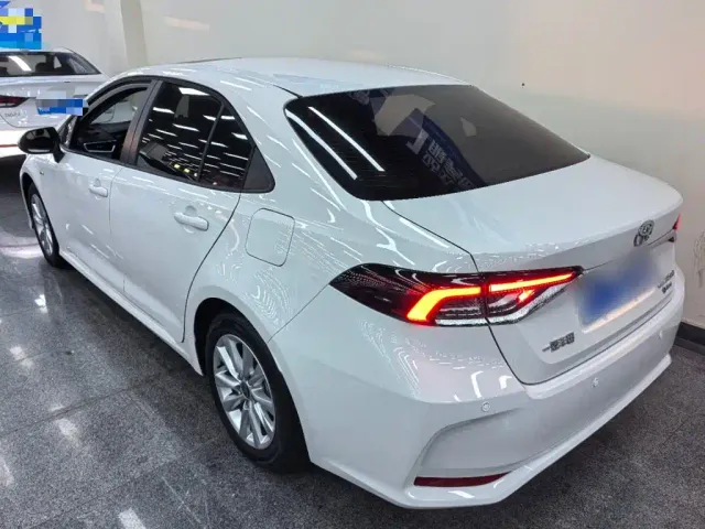 Toyota Corolla — Фото автомобиля 4