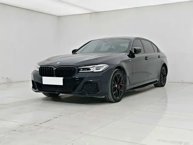 Фотография автомобиля — BMW 5 Series