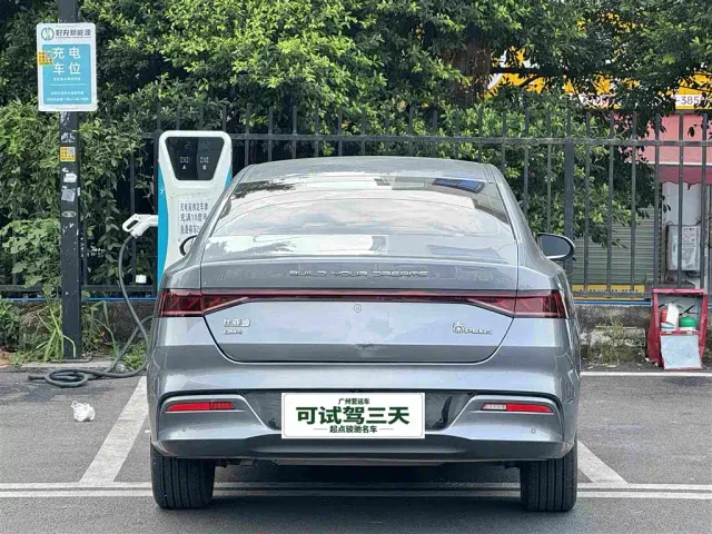 BYD Qin PLUS — Фото автомобиля 8