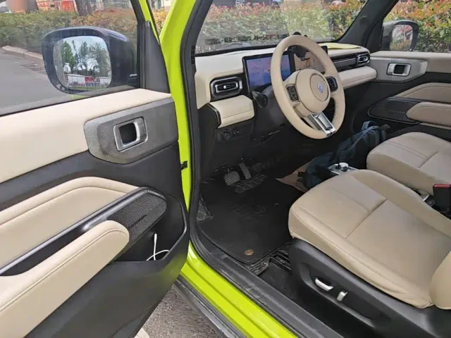 Baojun Yep — Фото автомобиля 11