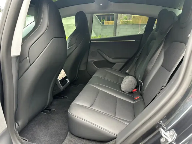 Tesla Model 3 — Фото автомобиля 8