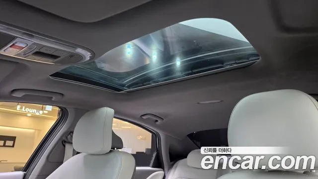 Hyundai Ioniq 6 — Фото автомобиля 24