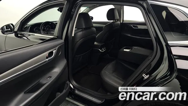 Hyundai Grandeur New — Фото автомобиля 16