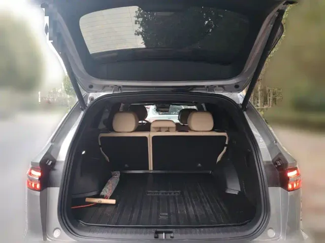 Geely Xingyue L — Фото автомобиля 20