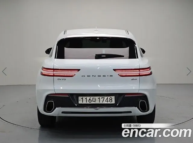Genesis GV70 — Фото автомобиля 4