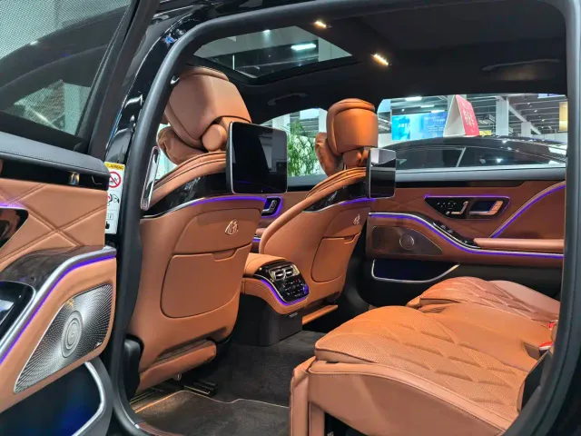 Mercedes-Benz Maybach S-Class — Фото автомобиля 16