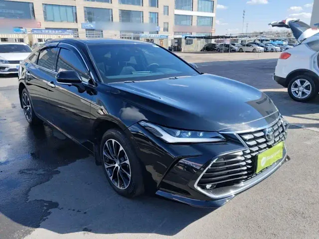 Toyota Avalon — Фото автомобиля 3