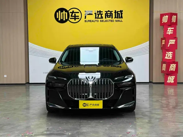 BMW 7 Series — Фото автомобиля 2