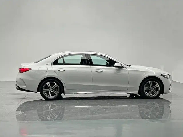 Mercedes-Benz C-Class — Фото автомобиля 7