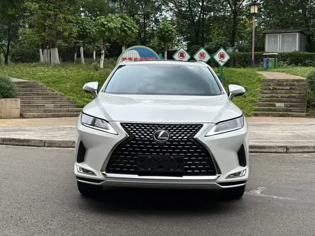 Lexus RX — Фото автомобиля 2