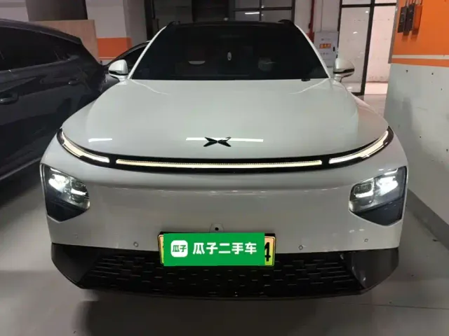 Xpeng G9 — Фото автомобиля 2