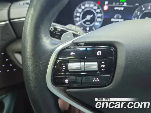 Kia K8 — Фото автомобиля 13