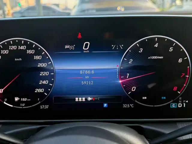 Mercedes-Benz C-Class — Фото автомобиля 11