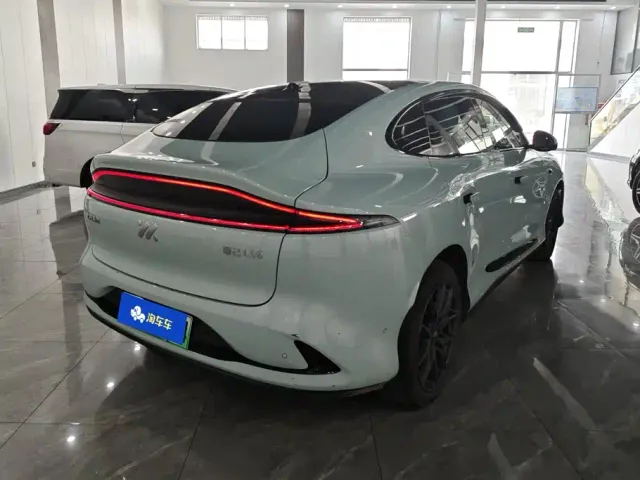 IM Motors LS6 — Фото автомобиля 3