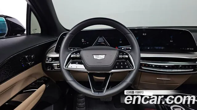 Cadillac Lyriq Lyriq Sport — Фото автомобиля 12