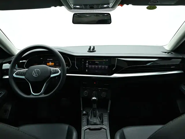 Volkswagen Passat — Фото автомобиля 13