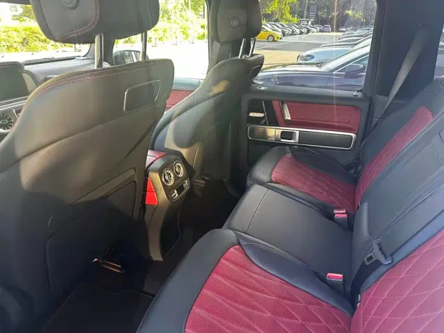 Mercedes-Benz G-Class — Фото автомобиля 18