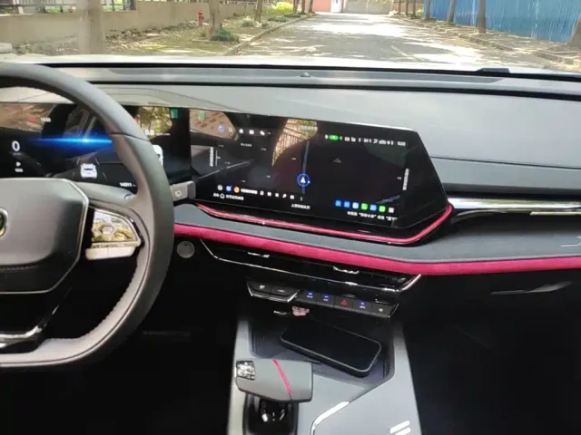 Changan X5 Plus — Фото автомобиля 12