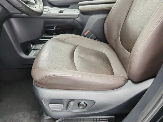 Toyota Granvia — Фото автомобиля 20