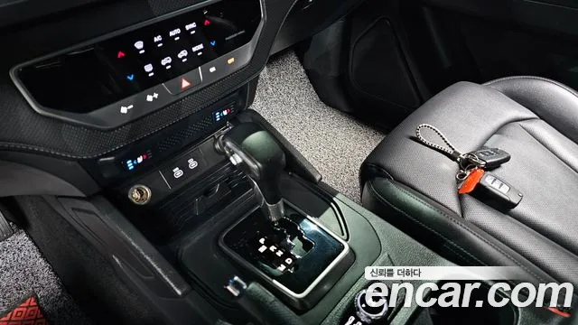 KG_Mobility_Ssangyong Rexton Новый Rexton Sport Khan Дизель 2.2 4WD — Фото автомобиля 9
