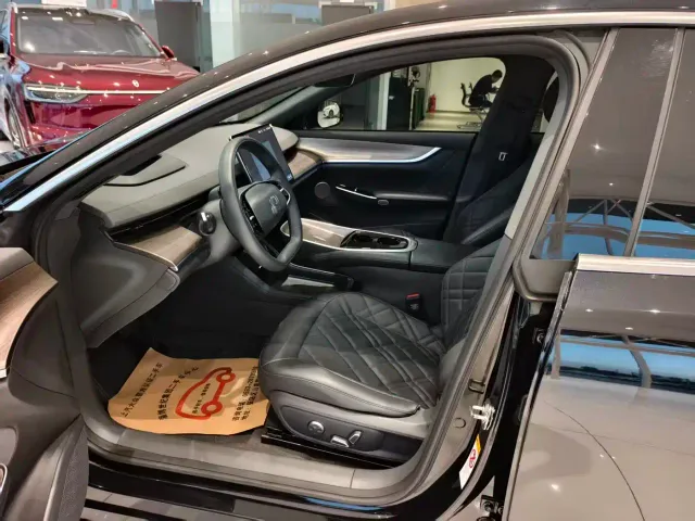 Changan Qiyuan A07 — Фото автомобиля 5