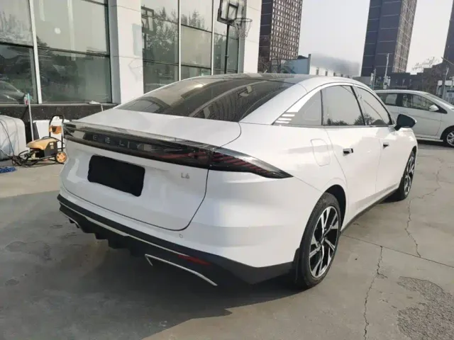 Geely Galaxy L6 — Фото автомобиля 6