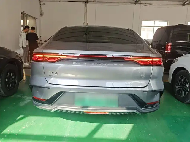 BYD Han — Фото автомобиля 5