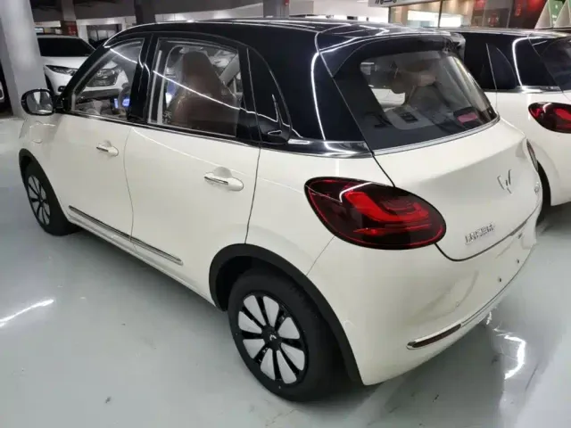 Wuling Bingo — Фото автомобиля 4