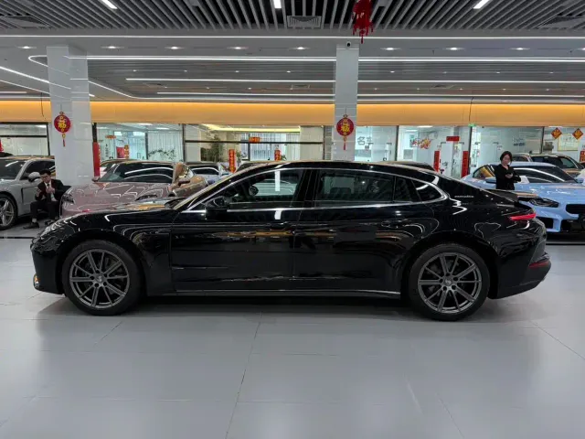 Porsche Panamera — Фото автомобиля 7