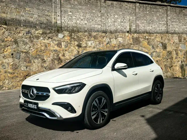 Фотография автомобиля — Mercedes-Benz GLA-Class