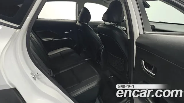 Hyundai Kona — Фото автомобиля 16