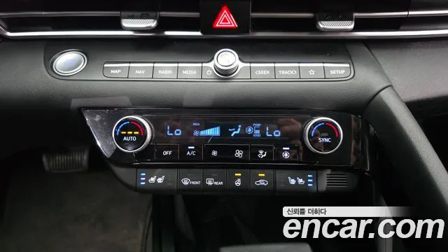 Hyundai AVANTE Avante (CN7) — Фото автомобиля 17