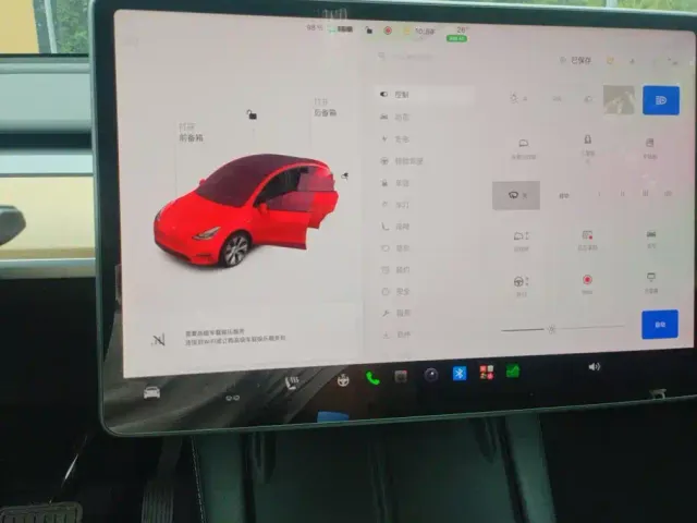 Tesla Model Y — Фото автомобиля 13