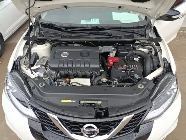 Nissan Tiida — Фото автомобиля 19