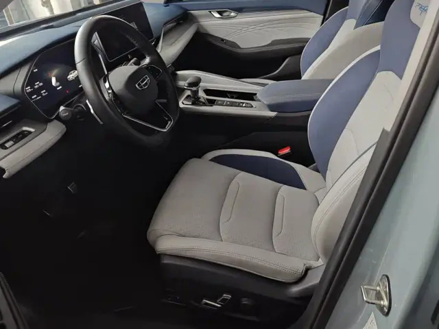 Geely Xingrui — Фото автомобиля 3