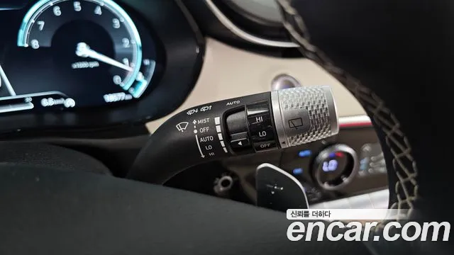 Genesis GV70 2.5T Бензин AWD — Фото автомобиля 28