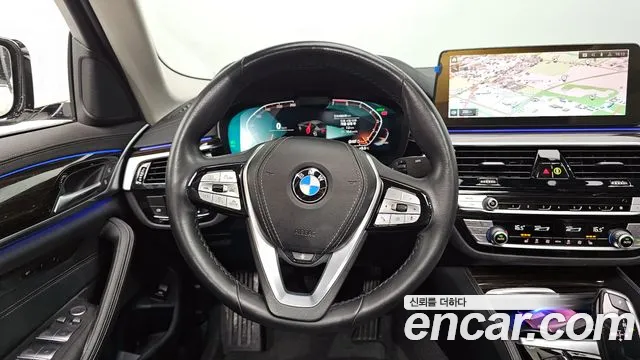 BMW 5-Series — Фото автомобиля 13