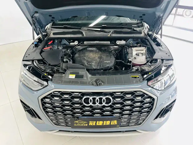 Audi Audi Q5L Sportback 2022 40 TFSI RS Kit Speed Edition — Фото автомобиля 2