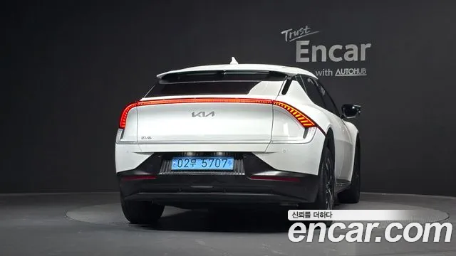 Kia EV6 — Фото автомобиля 4