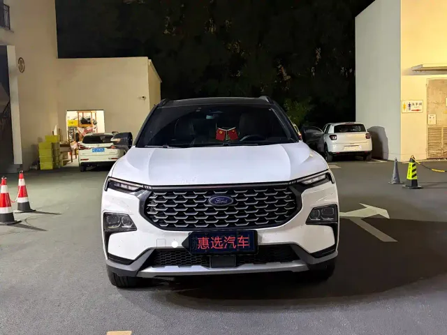 Ford Lingrui — Фото автомобиля 2