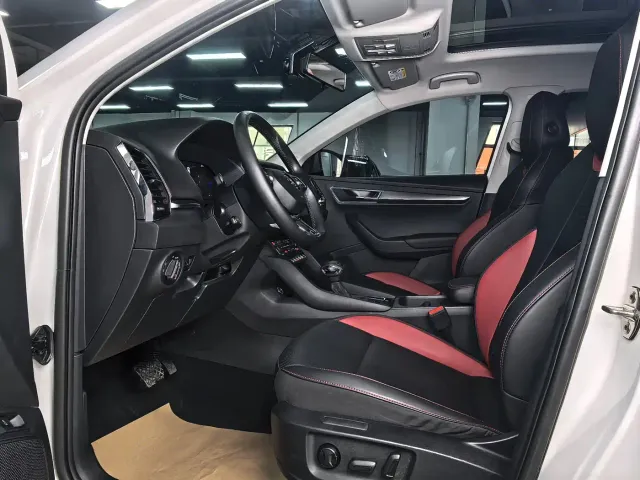 Skoda Karoq — Фото автомобиля 6
