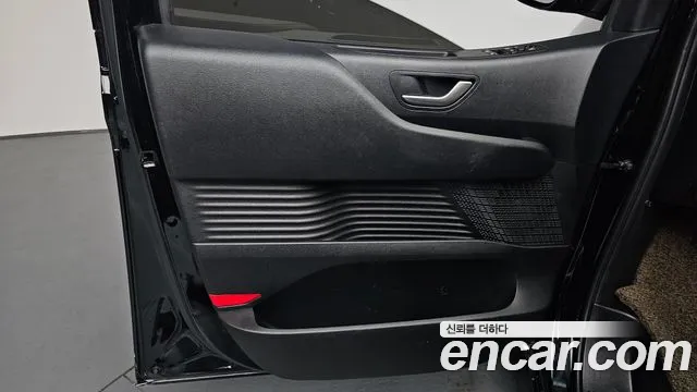 Hyundai Staria Staria — Фото автомобиля 7