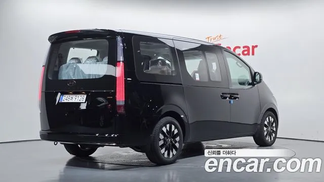 Hyundai Staria — Фото автомобиля 2