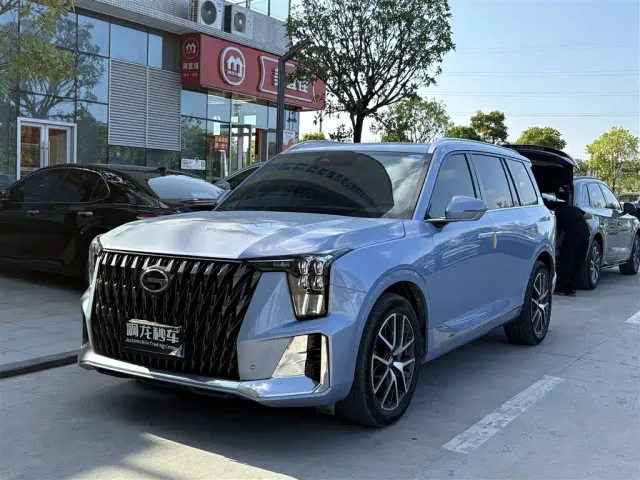 Фотография автомобиля — GAC Trumpchi GS8