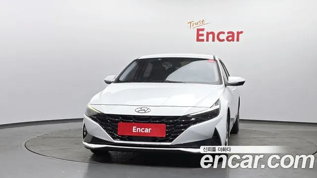 Hyundai AVANTE Avante (CN7) — Фото автомобиля 3